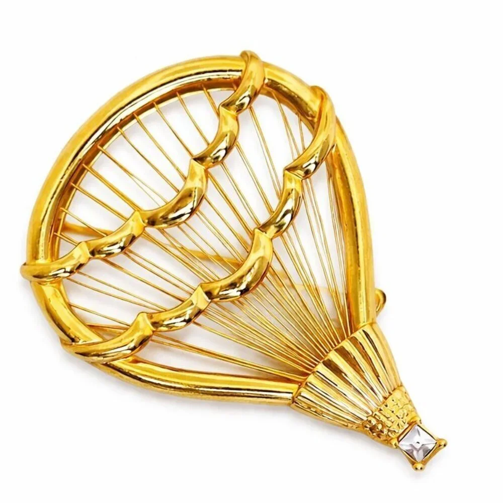 Vintage Monet Goldtone Hot Air Balloon Brooch